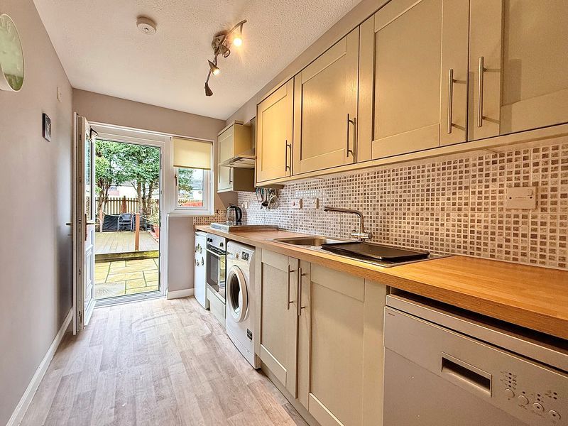 Property photo 3 of 11 Photo 3