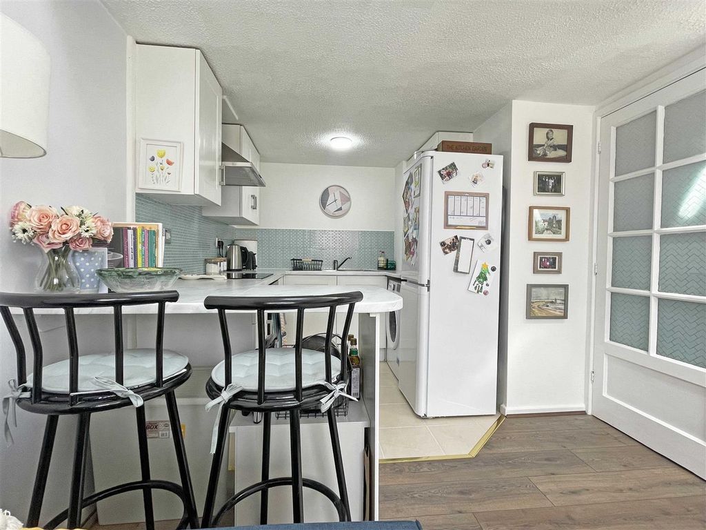 Property photo 3 of 11 K2.Jpg