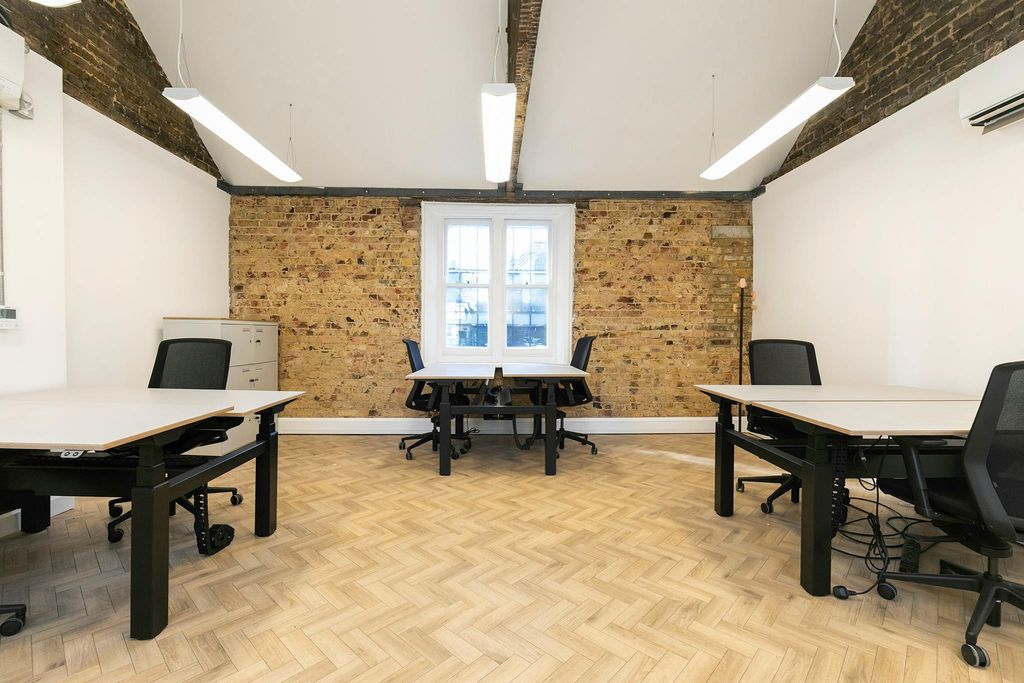 Property photo 2 of 6 21 Liverpool Street 6.Jpg