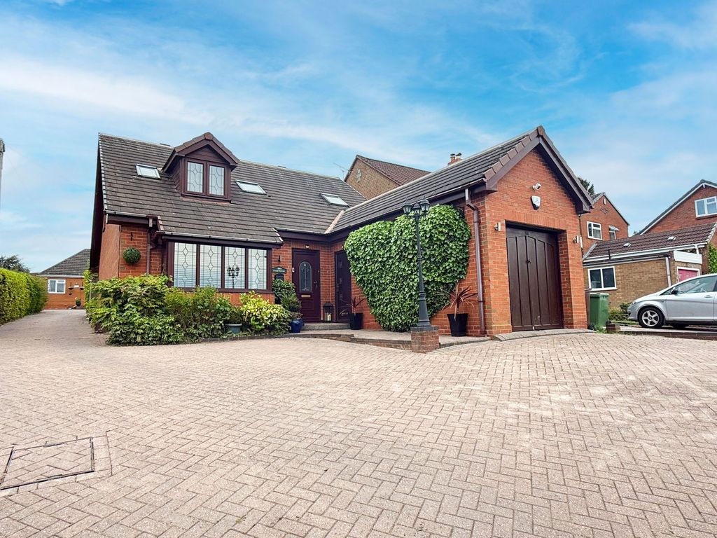 Property photo 1 of 37