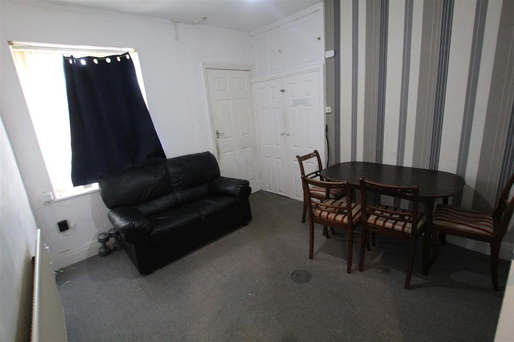 Property photo 3 of 6 Img_0852.Jpg