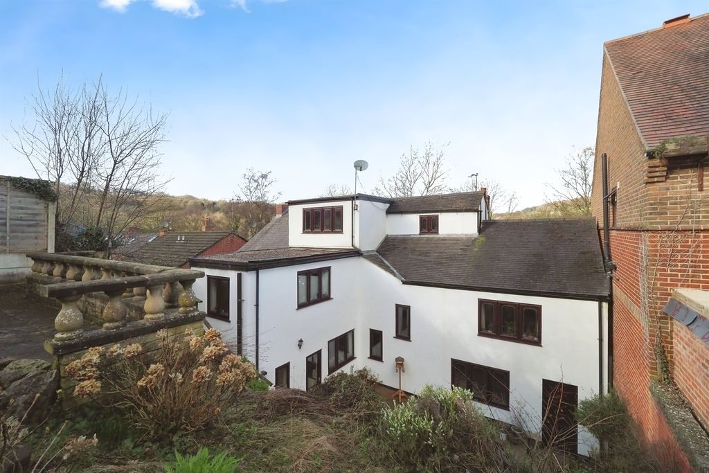 Property photo 3 of 19