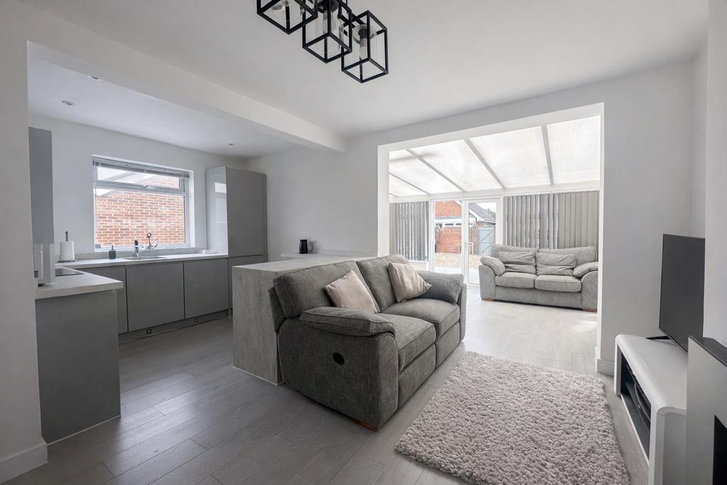 Property photo 3 of 12 Open Plan Living Space.Png