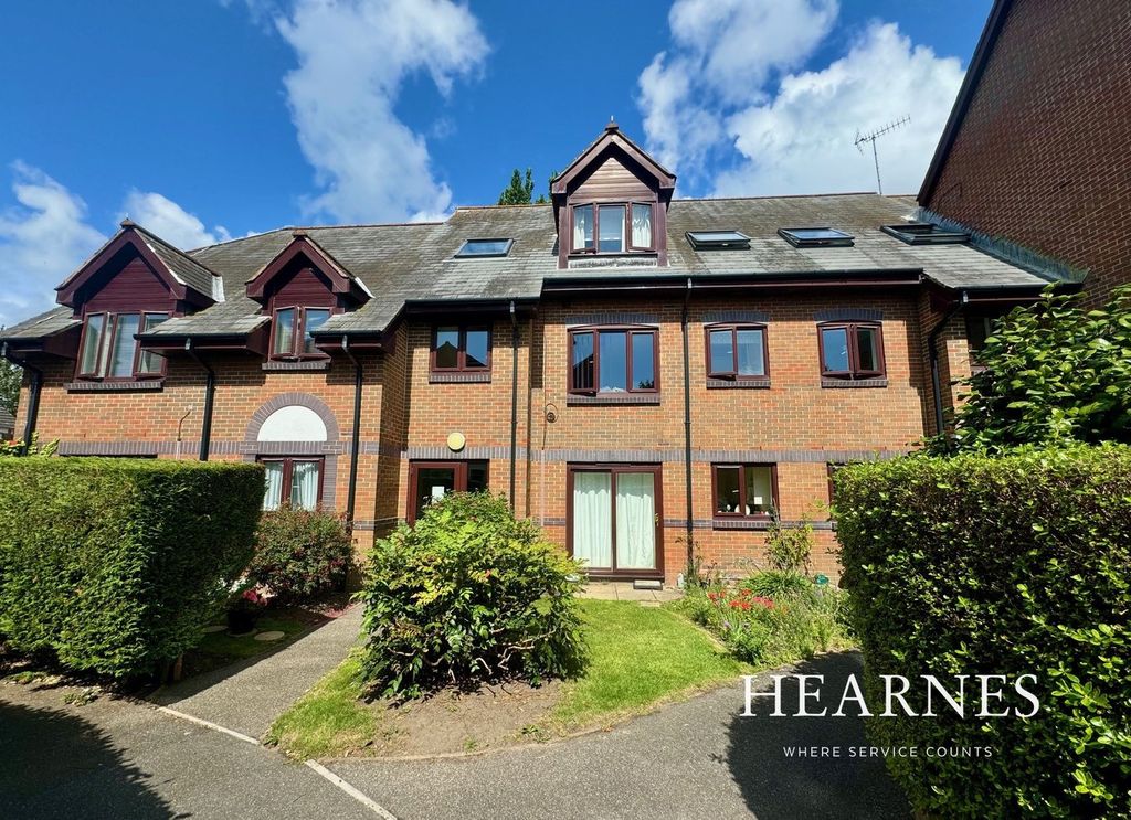 Property photo 1 of 18