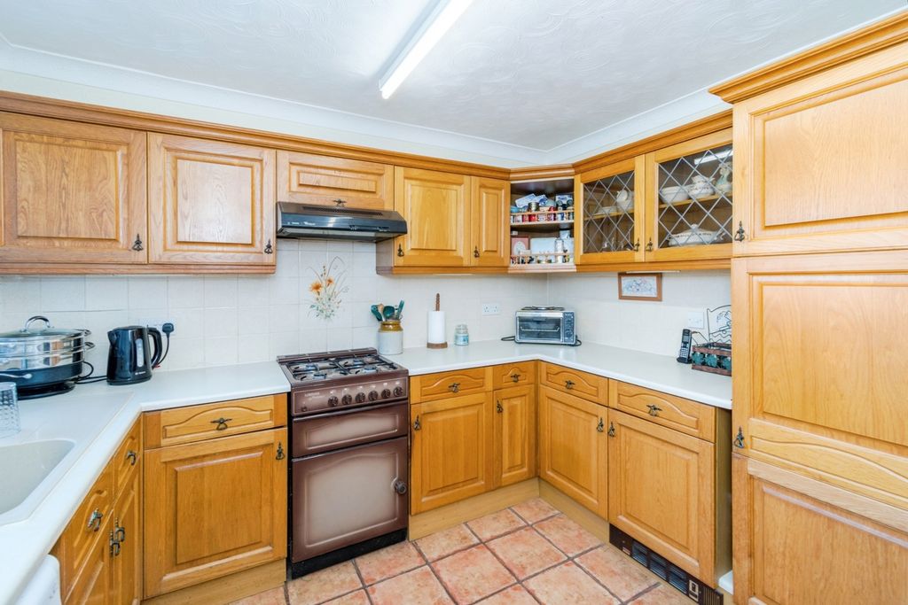 Property photo 3 of 17 Photo