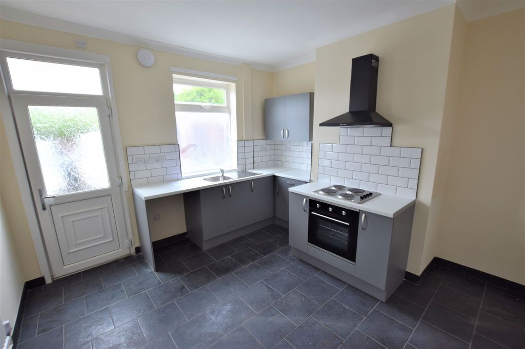 Property photo 1 of 8 Kitchen / Diner