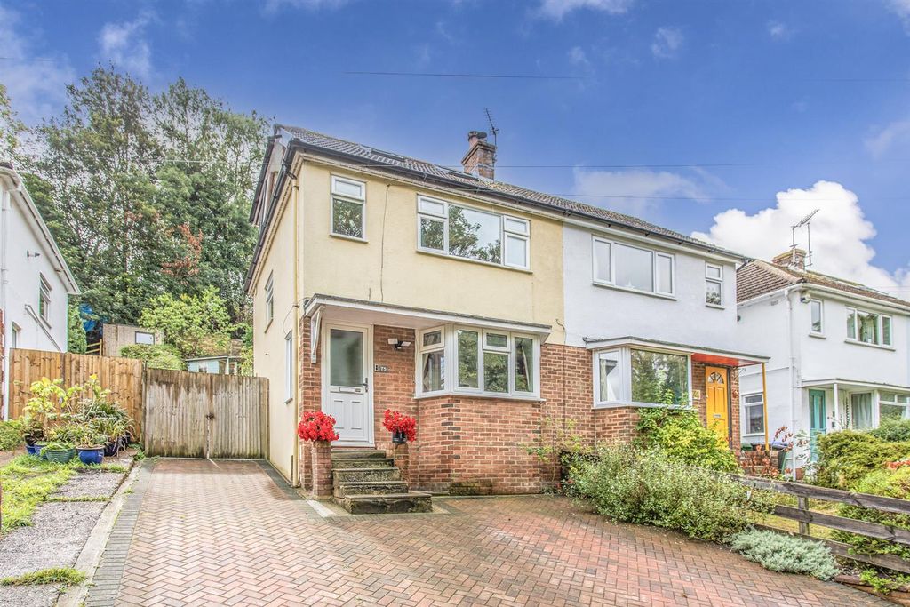Property photo 1 of 22