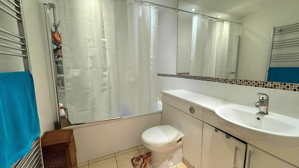 Property photo 2 of 5 Whatsapp Image 2026-03-04 At 18.32.02-Fotor-20260304184132