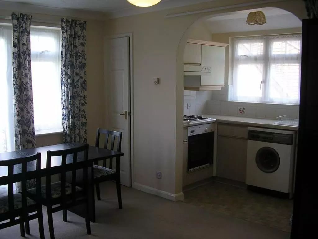 Property photo 2 of 5