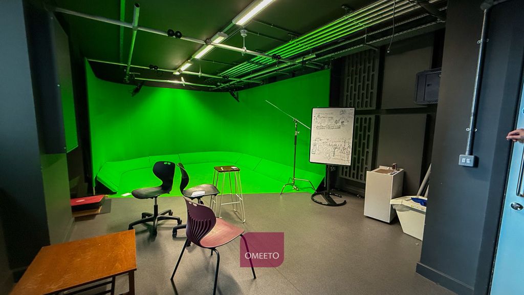 Property photo 3 of 3 Studio To Rent