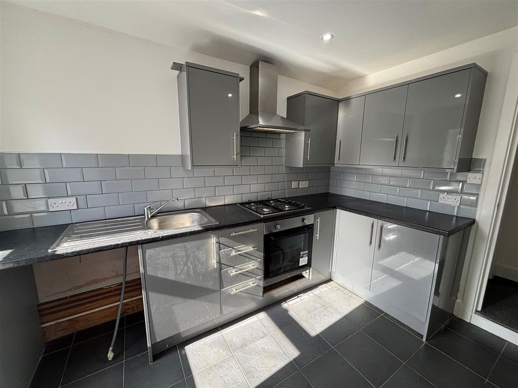 Property photo 2 of 8 2.Jpg