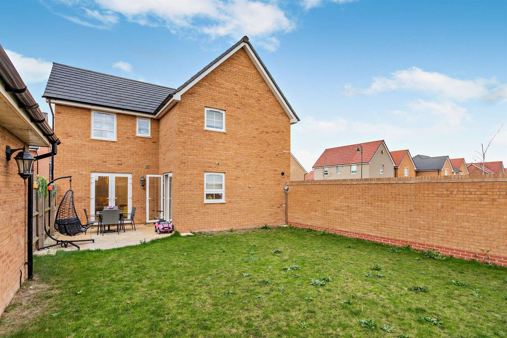 Property photo 3 of 16