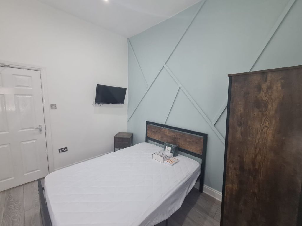 Property photo 1 of 61