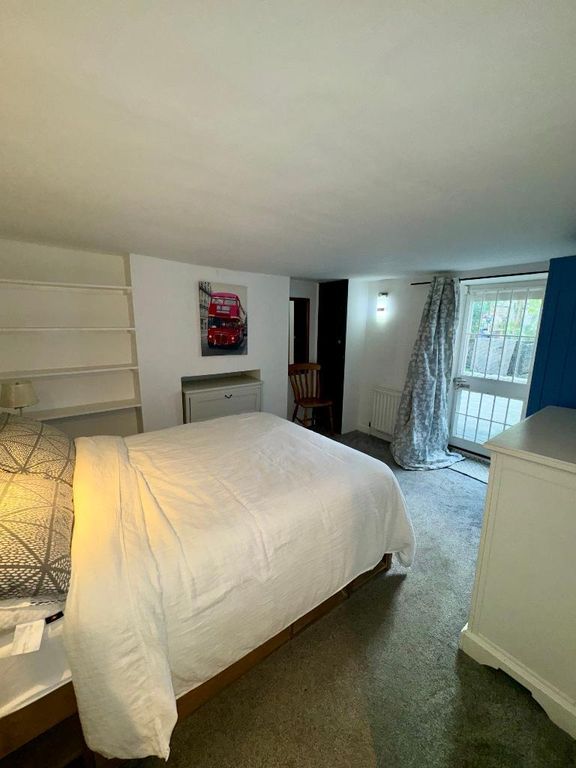 Property photo 3 of 9 Photo 3