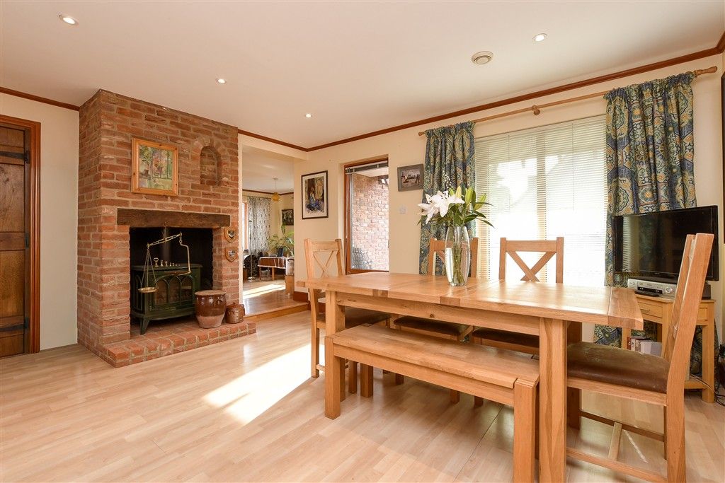 Property photo 2 of 12 Dining Area