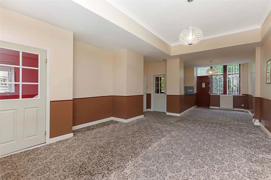 Property photo 2 of 18 2
