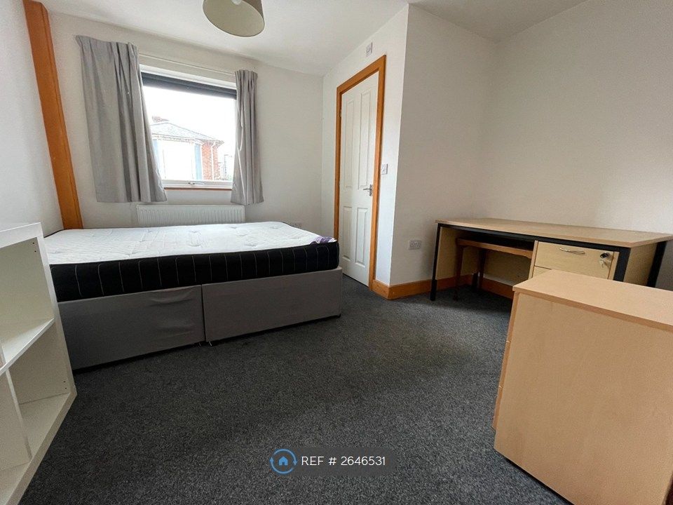 Property photo 2 of 6