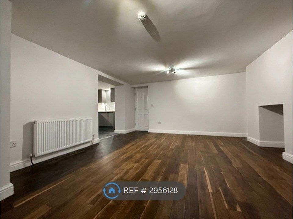 Property photo 1 of 15 Living Room