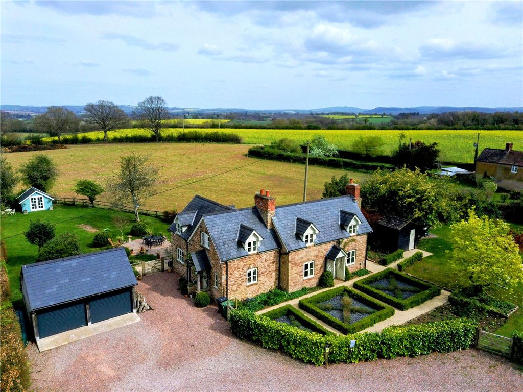 Property photo 1 of 39 Picture No. 41