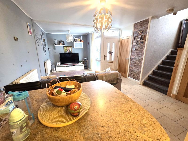 Property photo 2 of 38 Photo 21