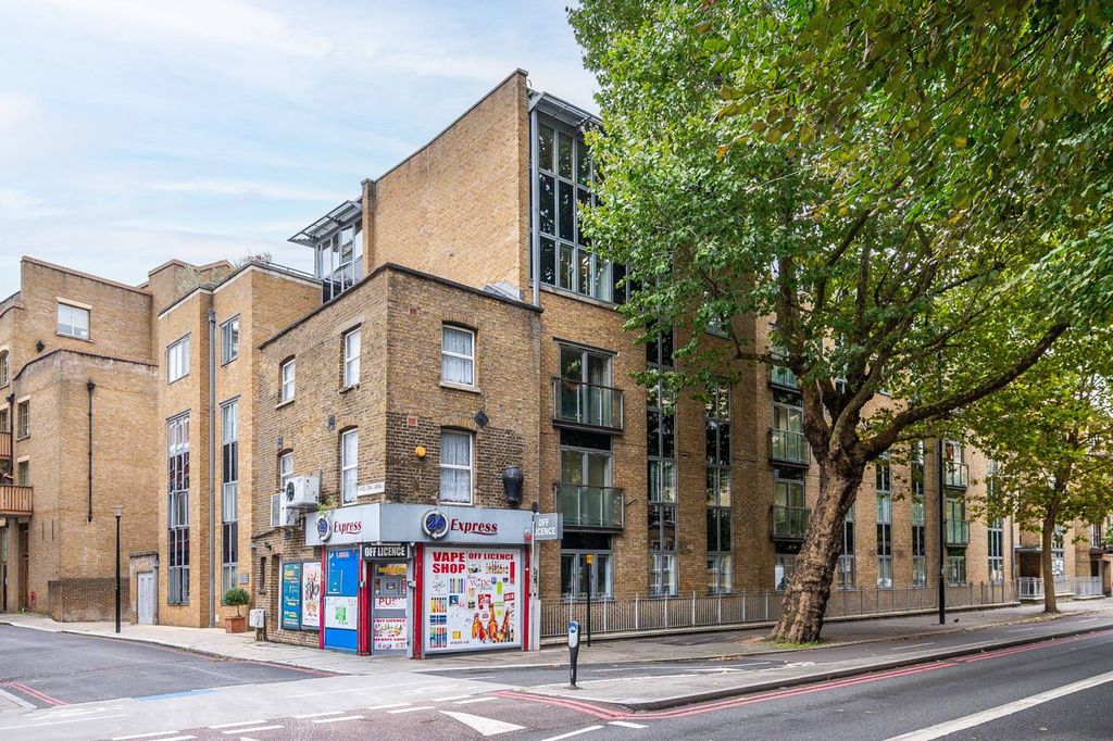 Property photo 2 of 6