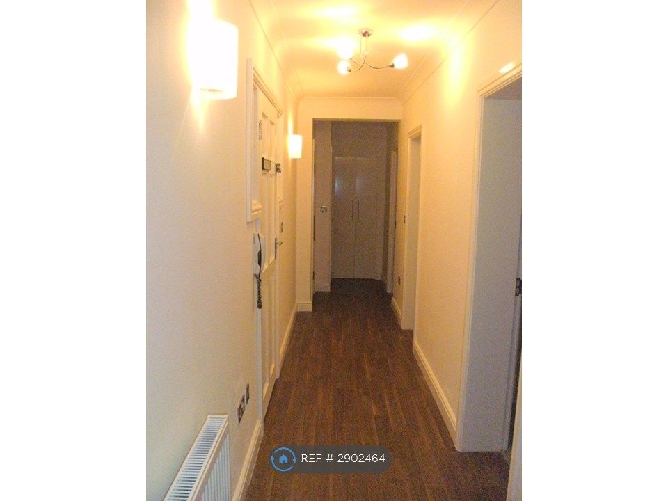 Property photo 3 of 16 Hallway