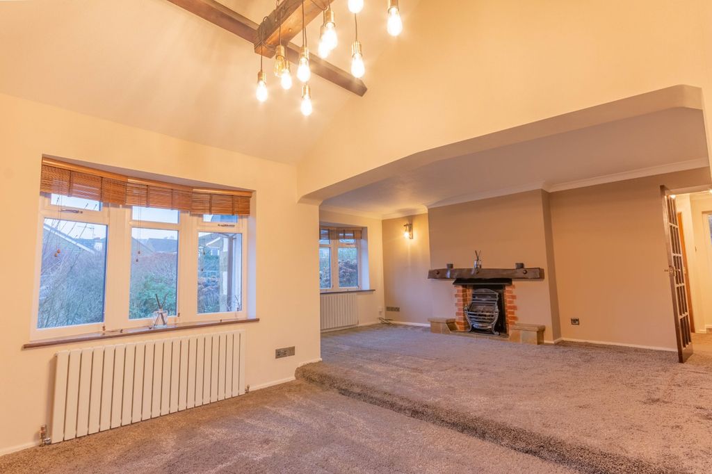 Property photo 3 of 36 Picture No. 02