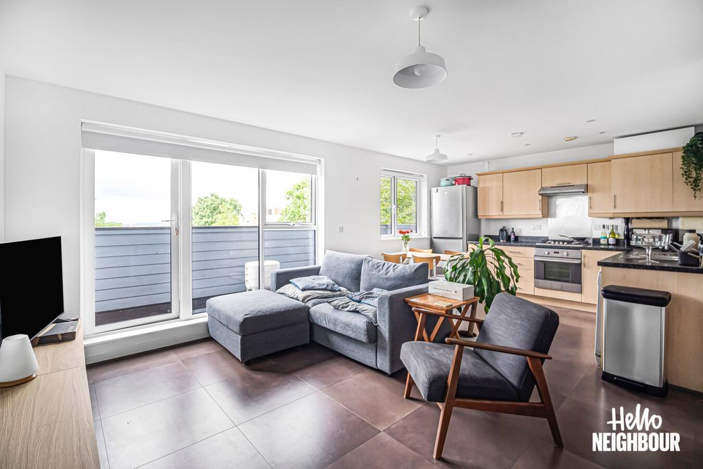 Property photo 2 of 14 Photo 1