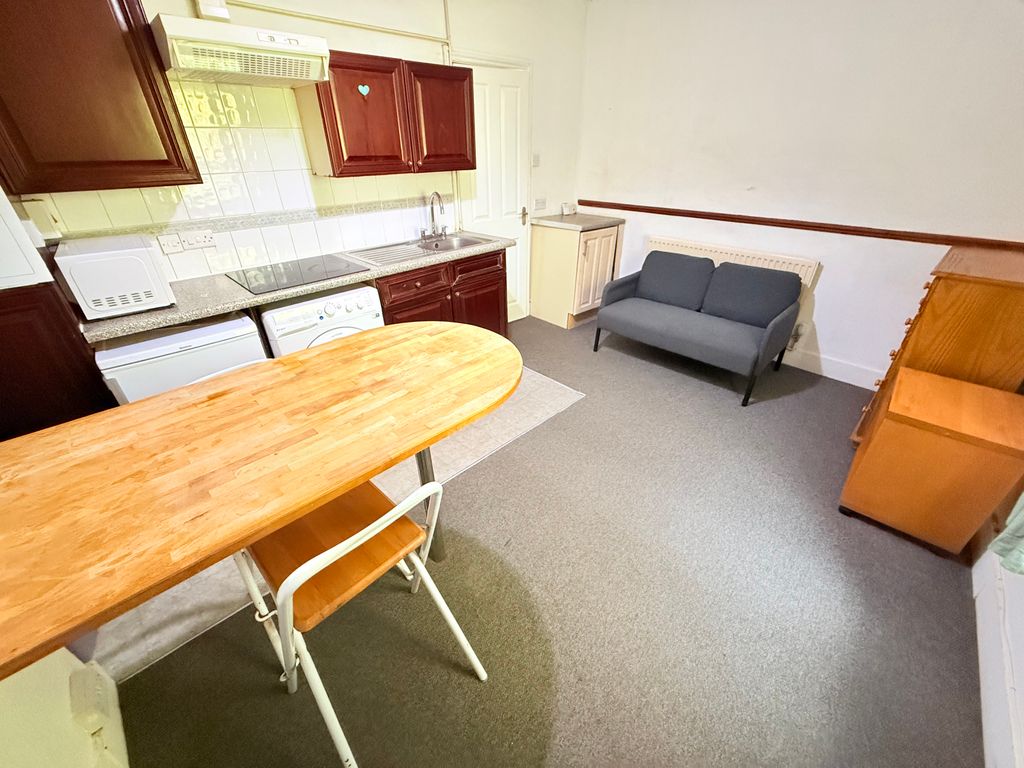 Property photo 2 of 5 Img_0604