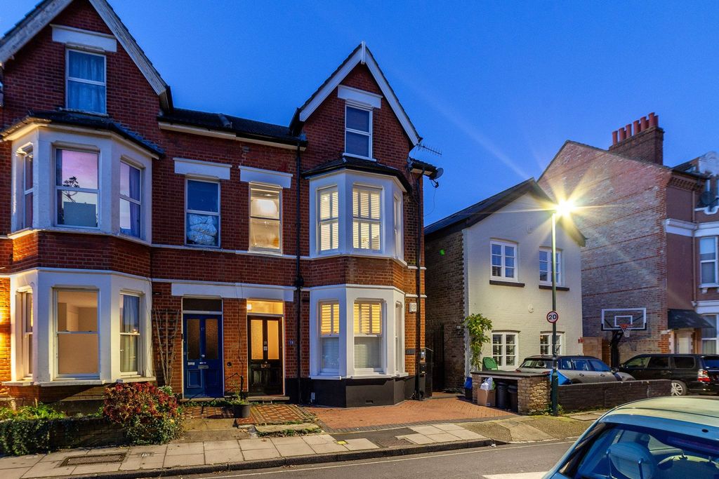 Property photo 1 of 1