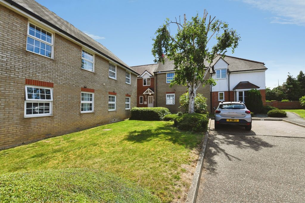 Property photo 2 of 14