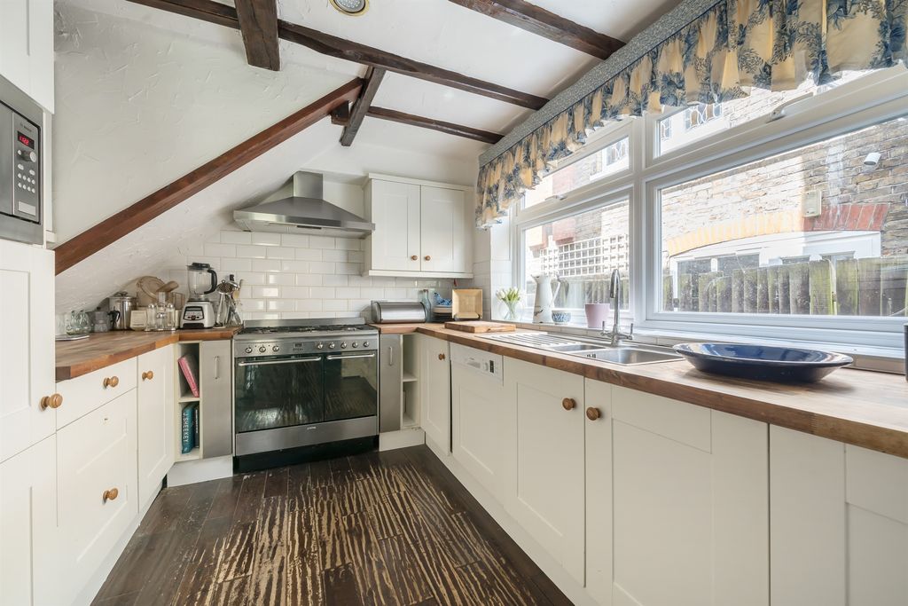 Additional image 7 of 5 bed detached house for saleWellington Road, Enfield EN1