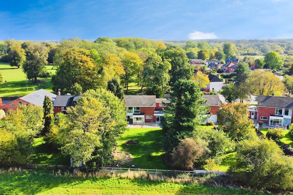 Property photo 2 of 23