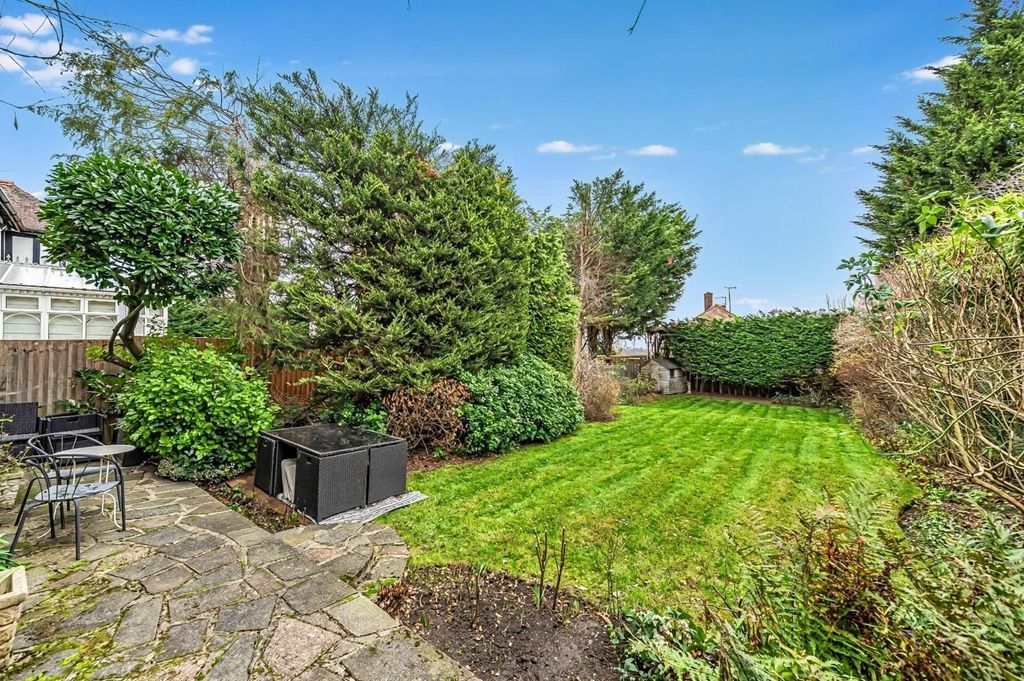 Property photo 2 of 25 Picture No. 53