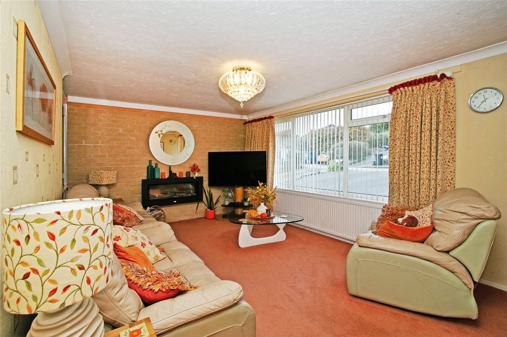 Property photo 2 of 18 Picture No. 14