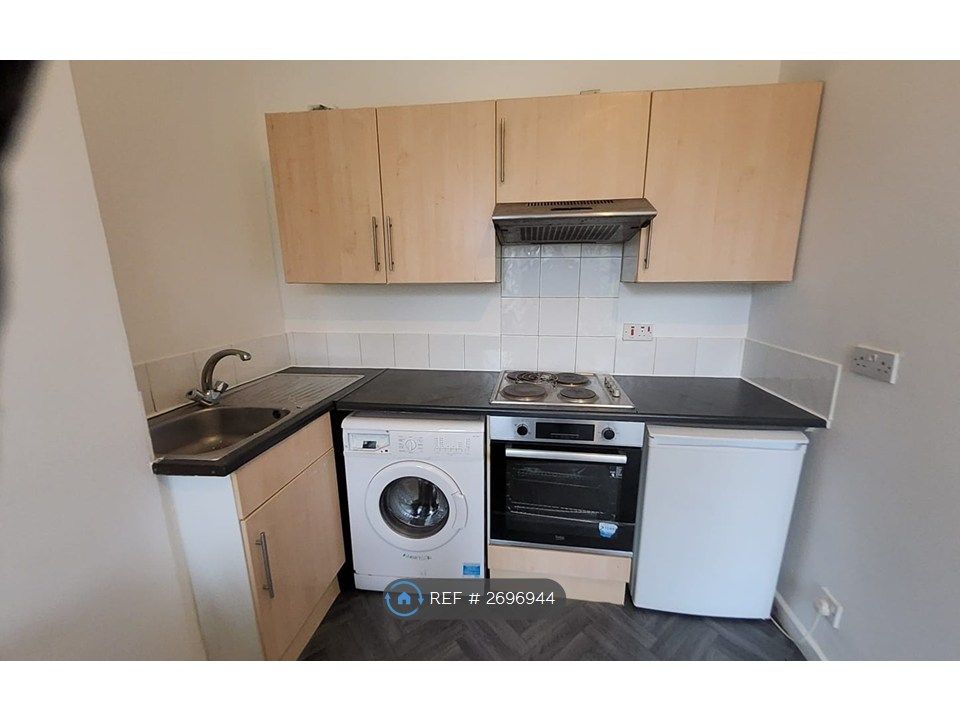 Property photo 2 of 5 Kitchen