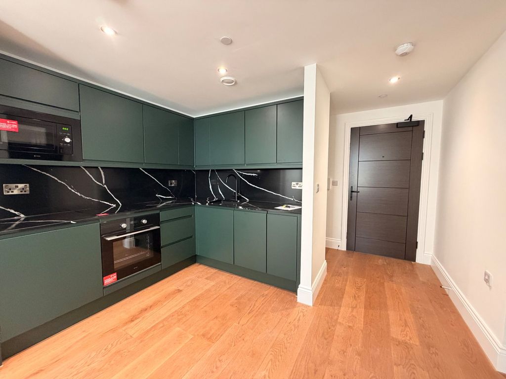 Property photo 2 of 12 Picture No. 16