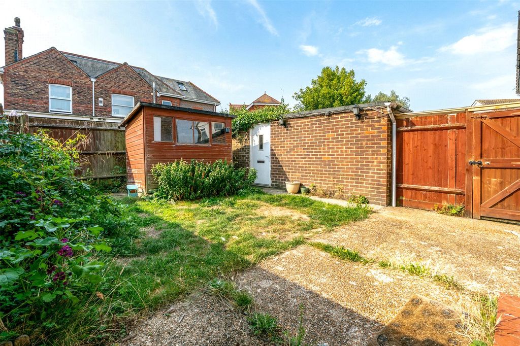 Property photo 2 of 19 Picture No. 04
