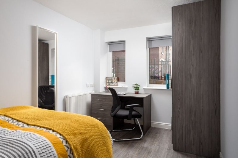 Property photo 1 of 5