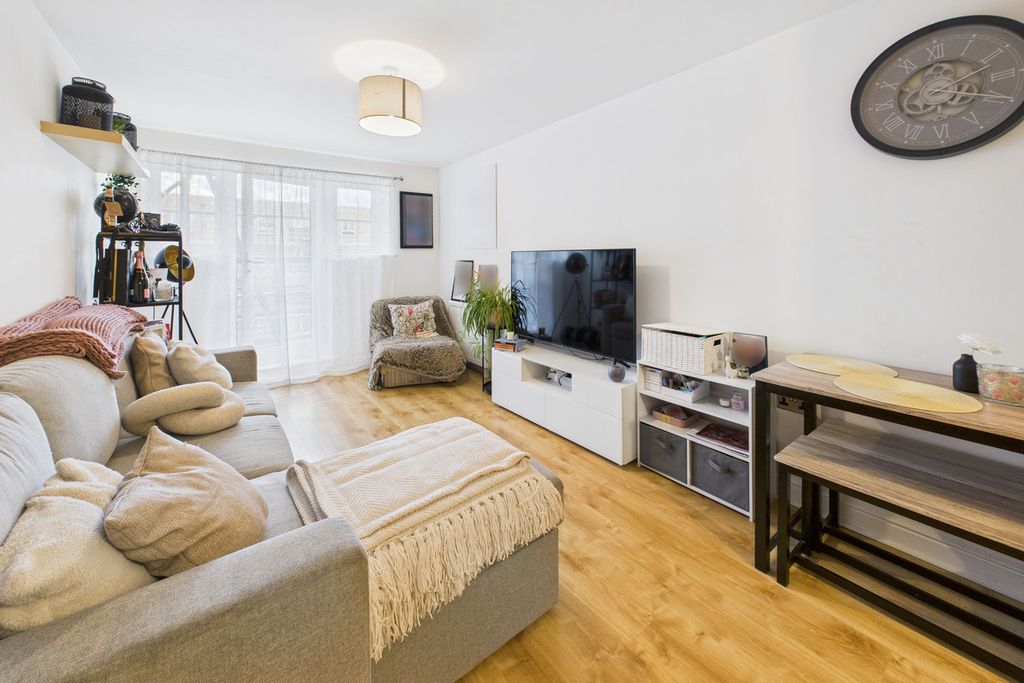 Property photo 2 of 19