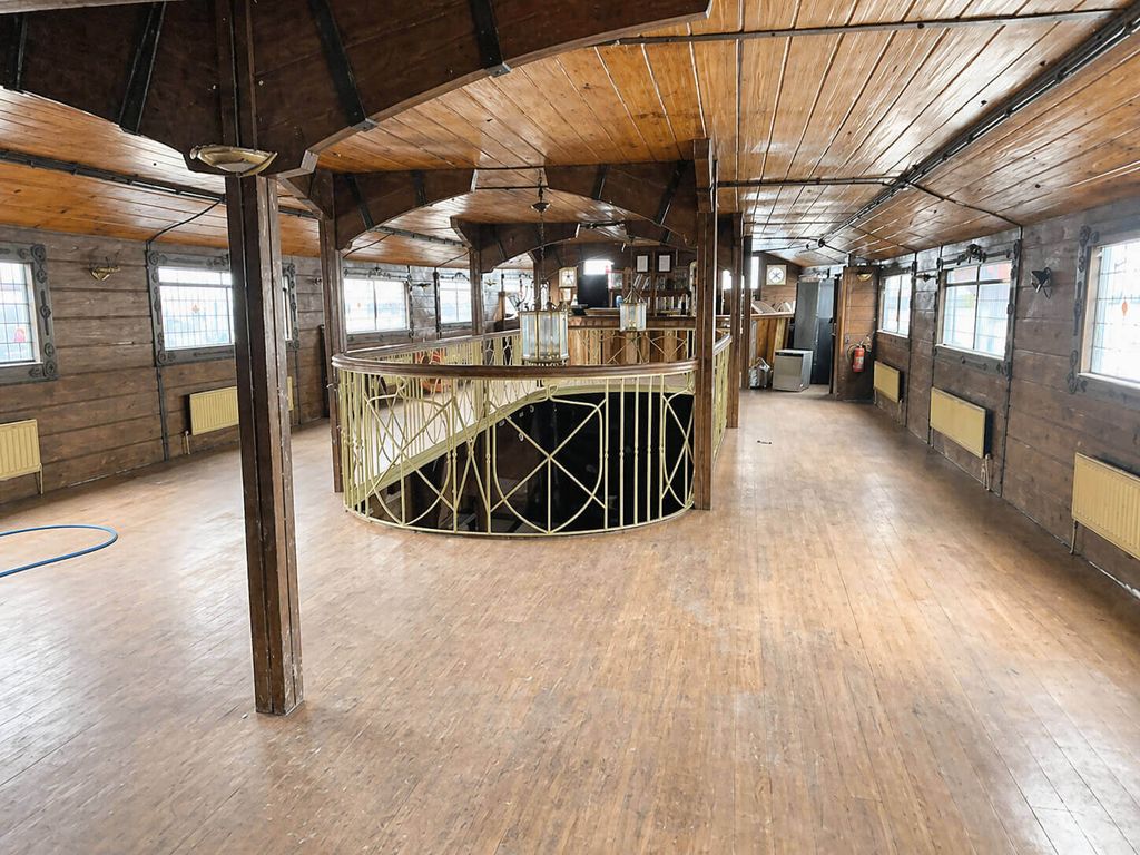 Property photo 3 of 10