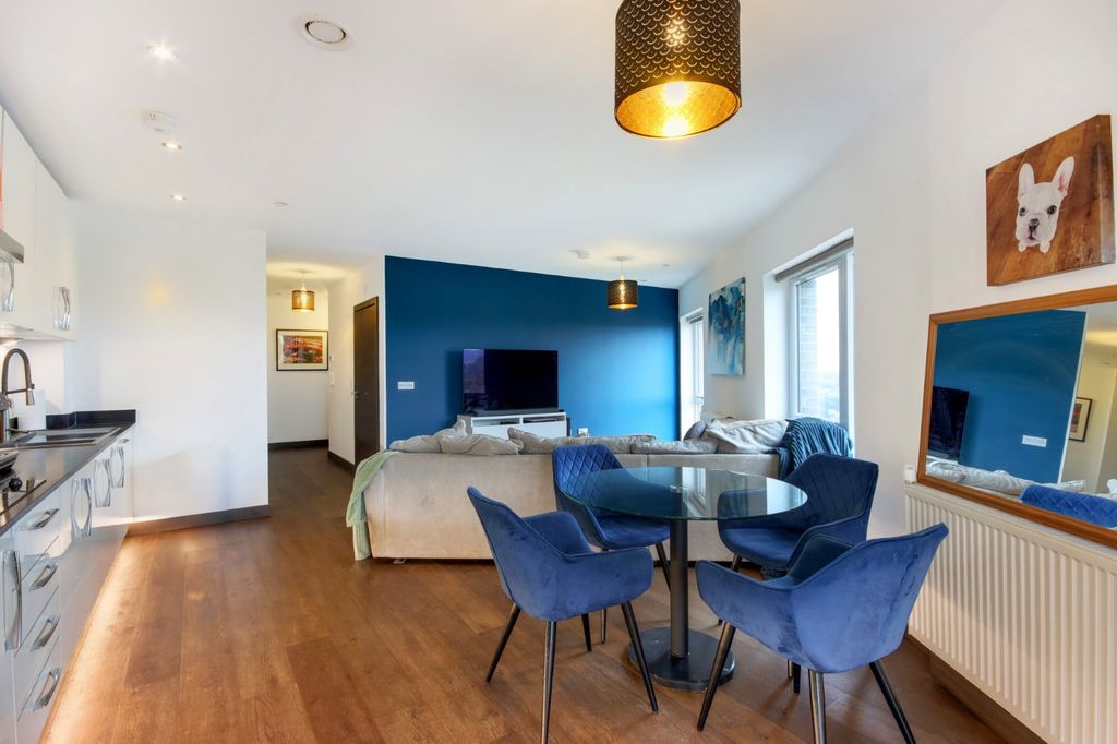 Property photo 2 of 10 Living Room