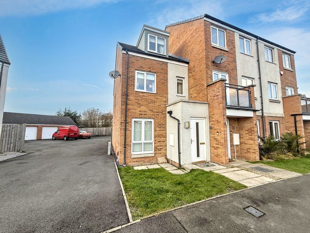 Property photo 1 of 16