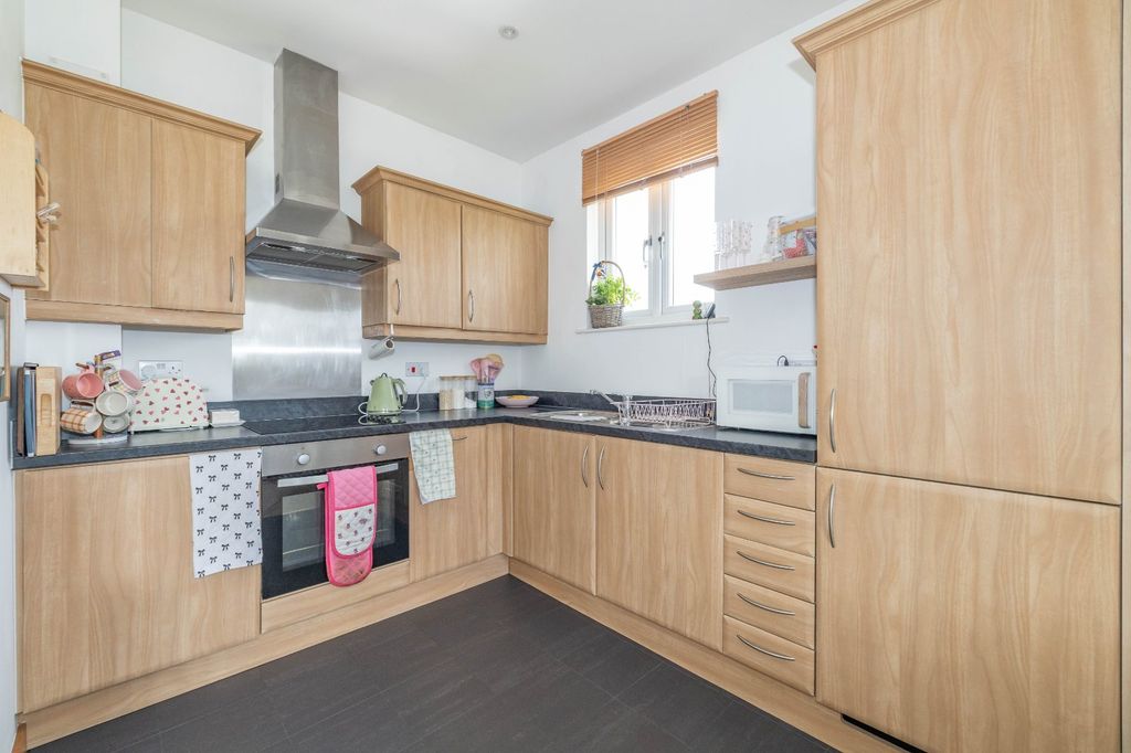 Property photo 3 of 12 Picture 3