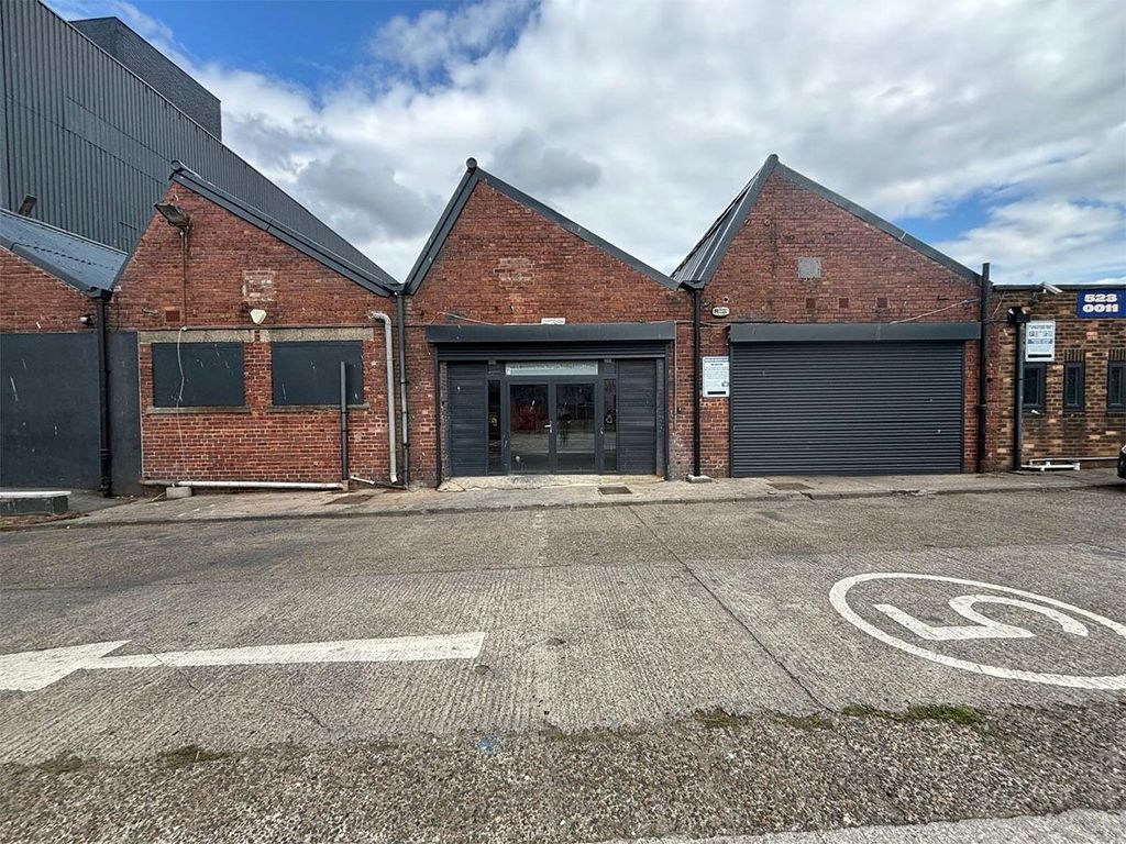 Property photo 1 of 6