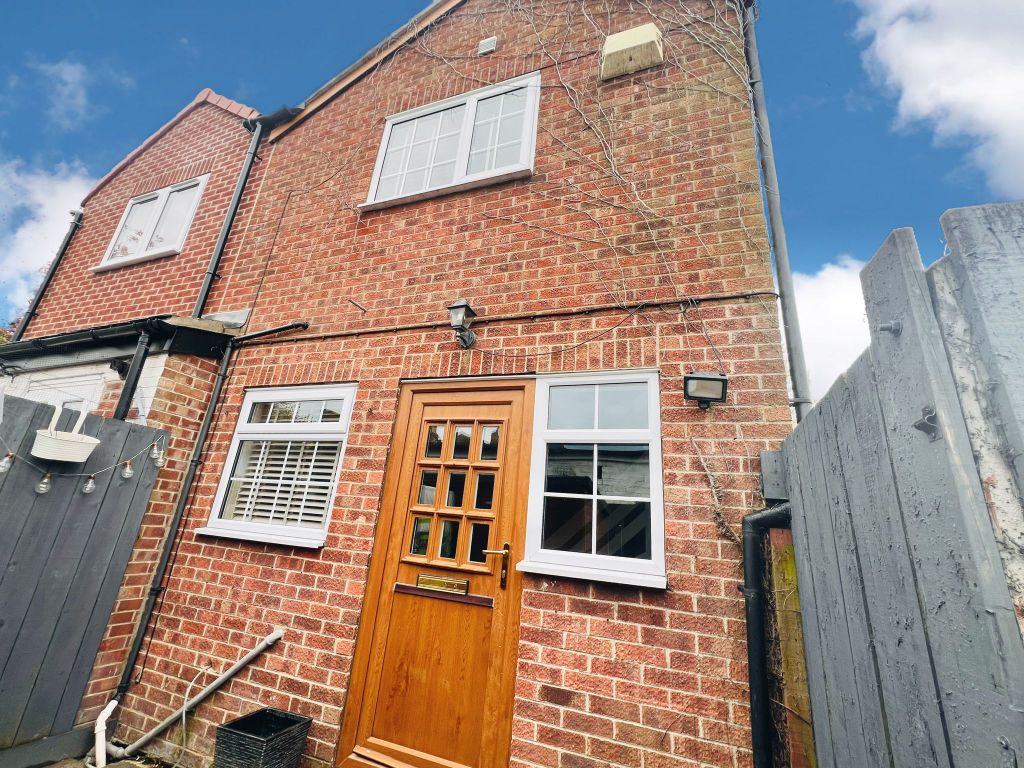 Property photo 1 of 10 Front