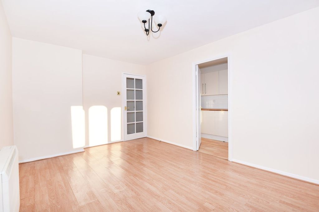 Property photo 2 of 10 Gallery