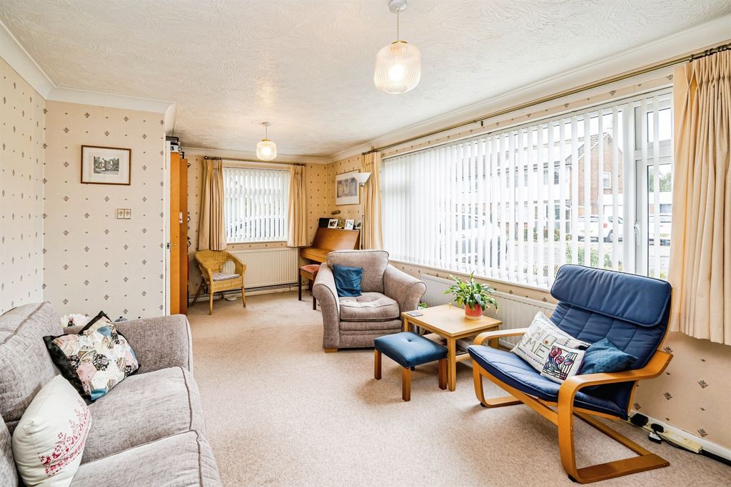 Property photo 3 of 16