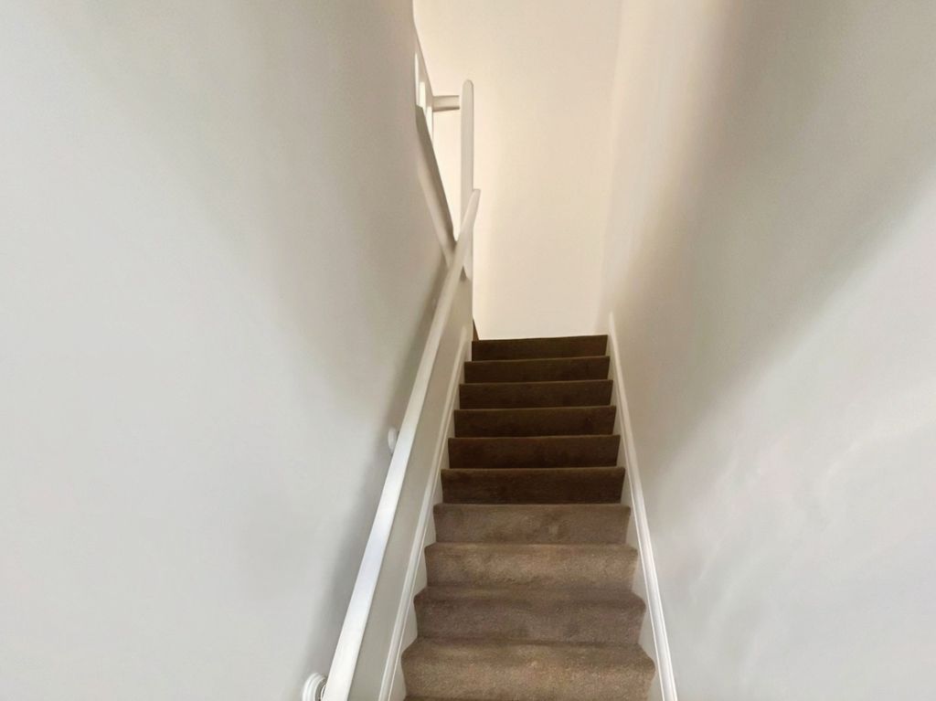 Property photo 2 of 20 5307962