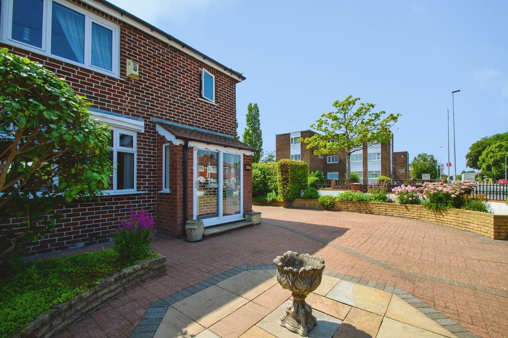 Property photo 1 of 19 External